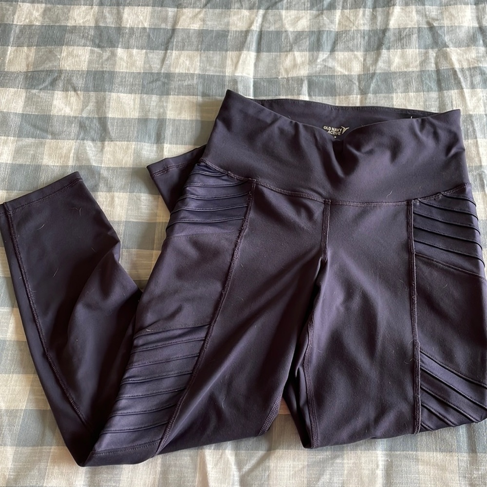 Old Navy Workout Leggings (M)